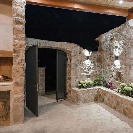 Ploca On Hvar With A Private Heated Pool *
