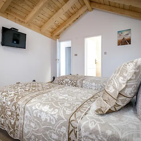 Ploca On Hvar With A Private Heated Pool * Dol (Hvar)